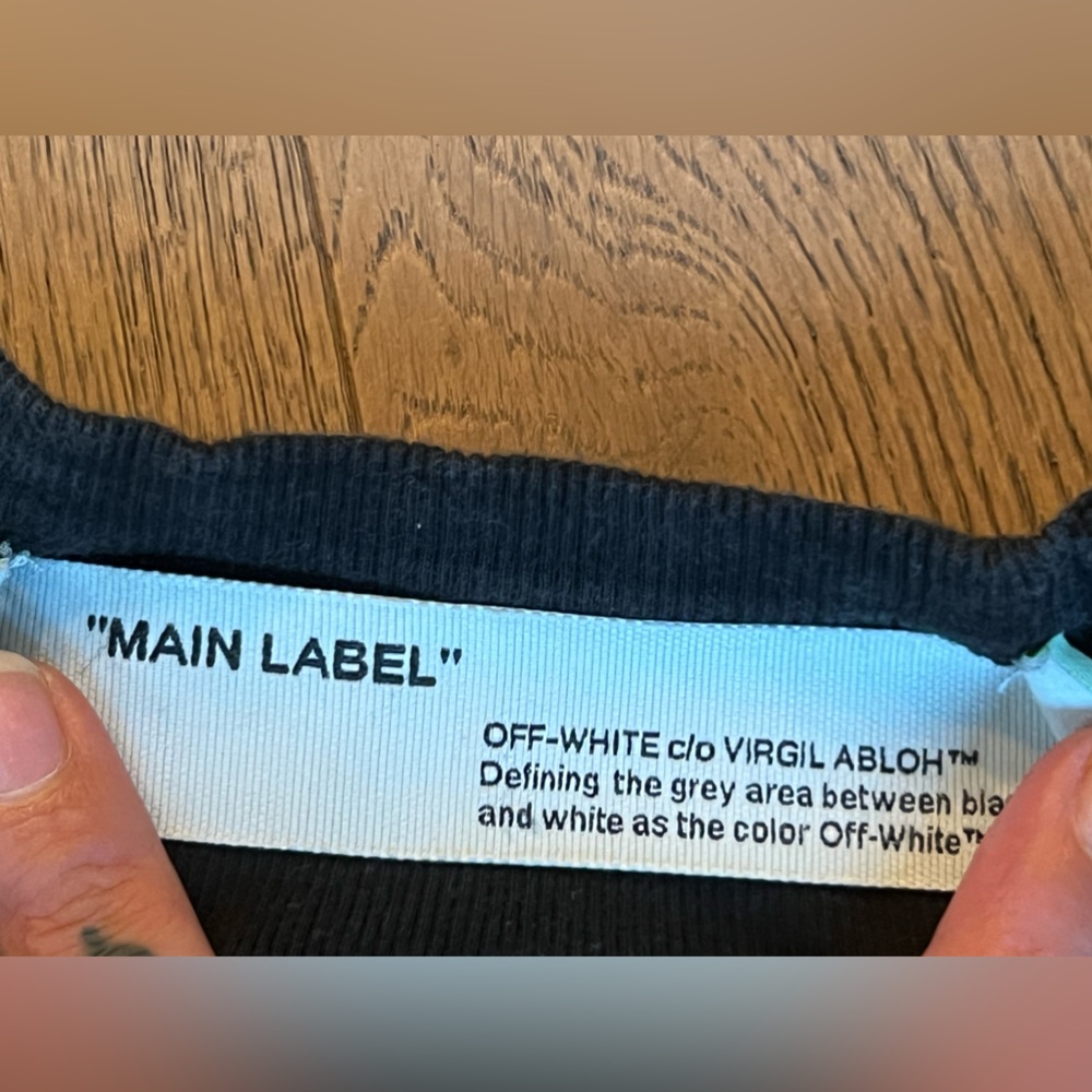 Off white crop top - Picture 2 of 3
